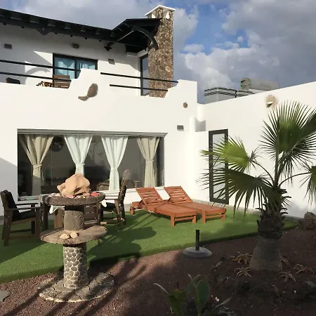 Vivienda Vacacional Casa Federico Corralejo Exterior photo